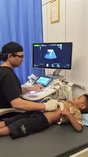 Seeing the tiniest details 🩺💛 Gentle imaging and expert diagnosis by Dr Noorul Hasan.