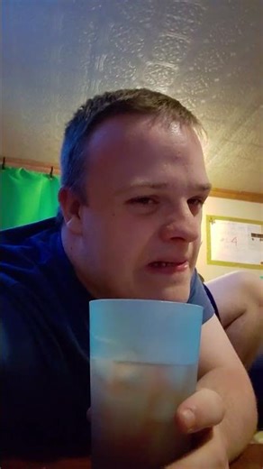 the screaming flying toad of lunch is munch (really hilarious lunch review)