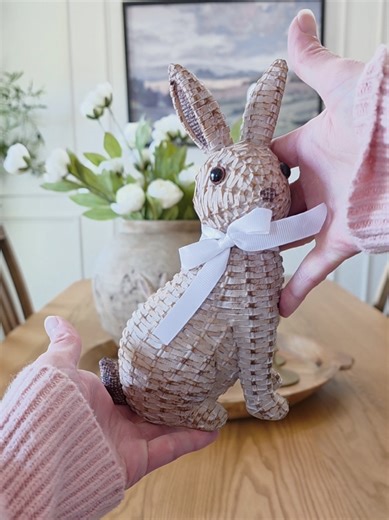 DIY Spring Centerpiece Ideas with Bunnies and Florals