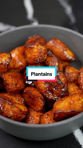 How to make fried sweet plantains #plantains #cooking #bananas | Plantain