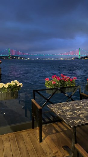 Istanbul street photography: b l k 63, gabdulkadircanturk