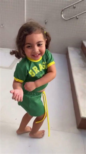 Pietra celebrates Brazil's victory