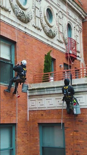 High Rise Window Washers | Rope Access