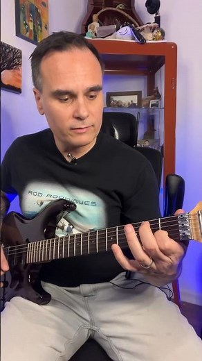 How To Play Beatles’ Eleanor Rigby With Only 2 Fingers