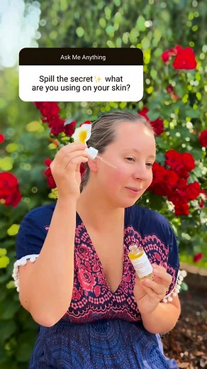 The future of skincare that helps you look younger. This rich oil serum uses a natural retinol alternative to smooth, firm, and refresh your skin without the harsh side effects. Ageless beauty, the natural way. | Yourself Beauty