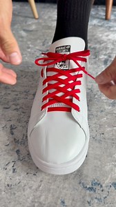 1.9M views · 5.8K reactions | IDEA para poner los CORDONES a tus ZAPATOS #tutorial #sneakers #tips #CORDONES #laces | SKY SHOES | Facebook