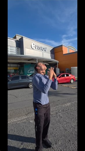 Evision on Instagram: "Diciembre está aquí y las calles están FULL, pero tus compras no tienen que ser un estrés. 🛒Con E-Vision compra fácil, rápido y sin salir de casa. Las compras a crédito están sujetas a aprobación crediticia. Entra a www.EVisionStore.com o descarga la app en iOS o Android y compra al instante sin moverte de donde estás. ⚡ ¡Si compras desde la app, el envío es gratis! *Aplican condiciones. Pregunta por los detalles. #EVision #Electrodomésticos #OfertasDeFinDeAño"