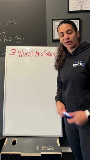 What actually works for women over 30👇🏽 1. Train and eat for the season of life you are in right now. Your 30s and 40s come with more stress, less time, and a completely different lifestyle. You do not need more things. You need the right things more often. Shorter and intentional workouts, more protein, real recovery, and a routine that actually fits your busy schedule. That is how you build consistency. 2. Stop program hopping and give your plan time to work. You cannot build consistency if 