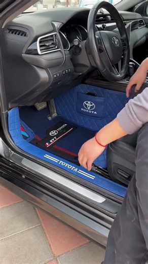 Car floor mats with door sills included, double-layered and removable, easy to clean