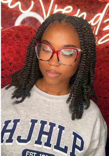 From Blown Out to Spring Twists 🌸 | Clean Parts, Lightweight, Natural Finish Watch this full spring twist transformation from blown-out natural hair to a clean, lightweight, and bouncy finished look 🌸✨ This install is perfect for spring—protective, low-tension, and super versatile. I always start with properly prepped hair because the foundation determines the finish. Clean parts, neat install, and movement you can actually feel. Save this for your next protective style & comment “SPRING” if y