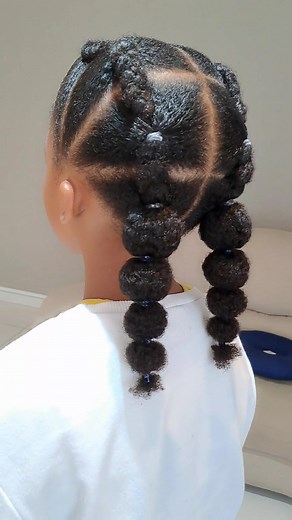 One of my daughter's favourite hairstyle #fyp #foryou #foryoupage #naturalhair #naturalhairstyles #healthyhairjourney #hairgrowth #hairgoals #curlyhair #curlyhairstyles