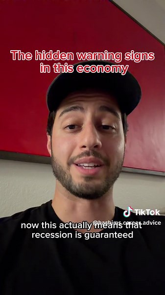 The economy looks “fine” on paper but the real story is happening underneath the headline numbers. Here’s what’s actually softening, why it matters, and what to watch so you don’t get blindsided. 📉 #jobmarket2025 #careeradvice #economy #CapCut