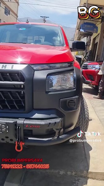 Accesorios Mitsubishi L200 2025: defensa trasera, barra de tiro y más