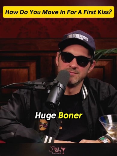 How do you move in for a first kiss? Mark Normand first date with Lauren compton #podcast #YHM #FirstDate #laurencomptonpodcast #marknormand