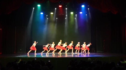 Throwback Performance by Brooklyn Hipsters!