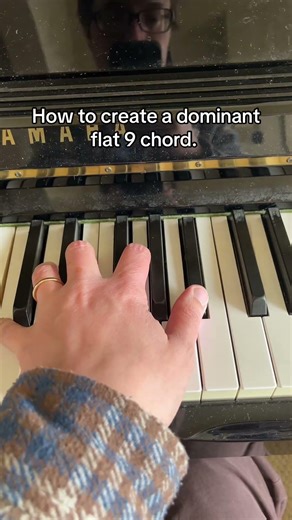 How to create a dominant flat 9 chord #learnchords #chordstutorial #chords
