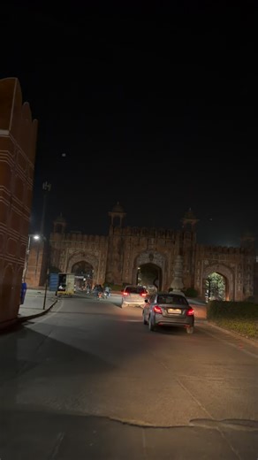 Gazi Suits | 🚗📍 GAZI SUITS तक पहुँचने का पूरा रास्ता | Jaipur Route Guide 📍 Ajmeri Gate → Chhoti Chaupar → sarka sooli → Badi Chaupar → Hawa Mahal →... | Instagram