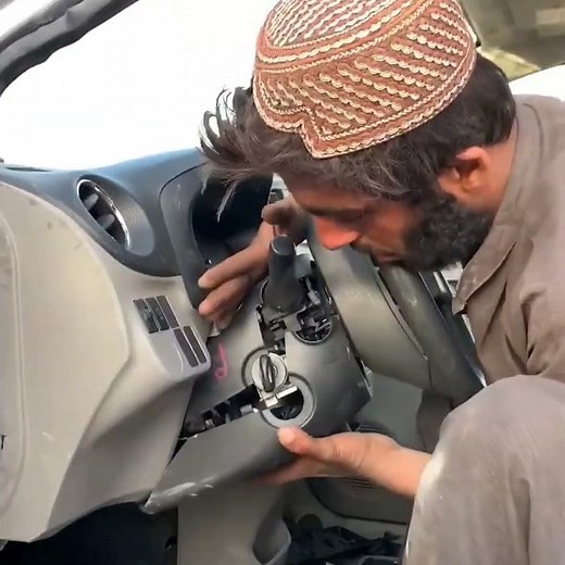 Masterful Japanese Car Assembly: Scrap to Shiny New