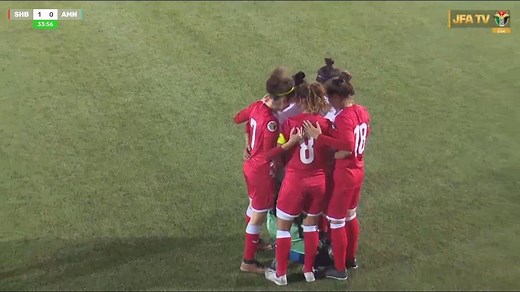 Une footballeuse perd son hijab