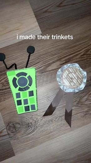 dandys world 🤤🤤🤤🤤 #shelly #vee #dandysworld #dandysworldvee #dandysworldshelly #shellvision #fyp #prop #cosplay