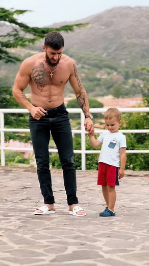 Video di & VLAD_1 & (@vlad.1_) con