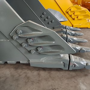 [Hot Item] Mini Excavator Bucket Digger Mini Excavator Ripper Rototilt Bucket