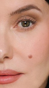 New Video!!! Quick Tip - Sculpt and enhance your Socket line like a pro! Back to basics with this one Link in Bio #makeup #lisa #lisaeldridge #beauty | Lisa Eldridge