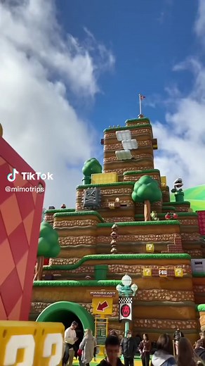 🔴 VIP Experience At Universal Studios Hollywood! The VIP Experience is the most exclusive way to go behind the scenes at the world’s largest movie studio and Theme Park. Get exclusive backlot access, unlimited express to all theme park attractions, complimentary food and beverages, and more- all lead by an expert tour guide. It’s the ultimate way to visit Universal Studios Hollywood. Visit out stories and join us in our VIP Experience today. Contact us for your complimetary Universal Studios Ho