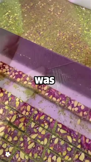 Engaging Satisfying Experiences on Reddit