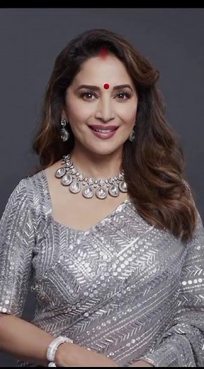 Madhuri Dixit’s Timeless Beauty in One Stunning Frame! ✨💖 #shorts
