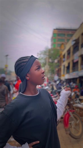 Kaweddemu when I reached at @Don Nelson Auto Kla 💰💰 😎😎😎😎 #biancapip