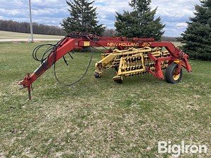 New Holland 216 Hydraulic Twin Basket Rake | Agriculture