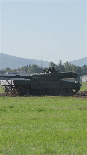 Leopard 2A4 in Action #military #natodays #army#mbt #mainbattletanks