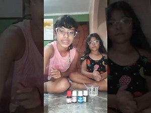 fazendo slime com minha amiga 🤗👍🏻(1)