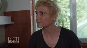 316K views · 6.9K reactions | O noua poveste de viata astazi de la 14:00 in LECTII DE VIATA. >>Olga e o femeie singura care locuieste intr-un sat de langa Bucuresti impreuna cu fiica ei Sara. Olga e foarte stricta cu Sara, o pune la munca si n-o lasa sa iasa la distractie, in principal pentru ca acum opt ani, cealalta fiica a ei, Mariana, a fugit de-acasa si a plecat in Italia. | PRO TV | Facebook