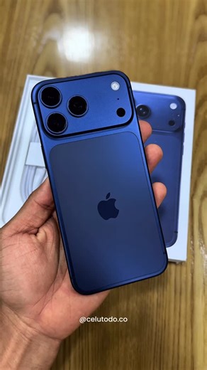 CELUTODO | 15 AÑOS | Vistazo rápido al iPhone 17 Pro Max azul😎 Ya puedes ser de los primeros en tenerlo en tus manos, escríbenos y separa el tuyo ahora⚡️... | Instagram