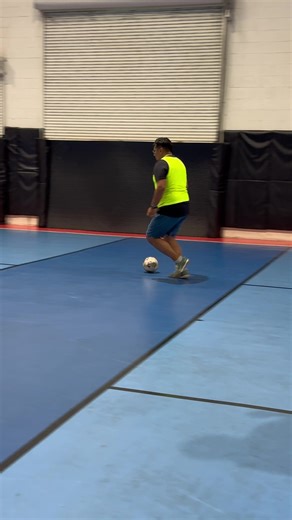 Goalies were on one session 20! #tekkers #vegassoccer #futsal #goaliesaves