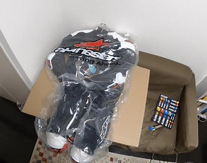 8万円台のレーシングスーツ！ Alpinestars Missile Tech-Air ツーピースツナギ | パタロウのブログ