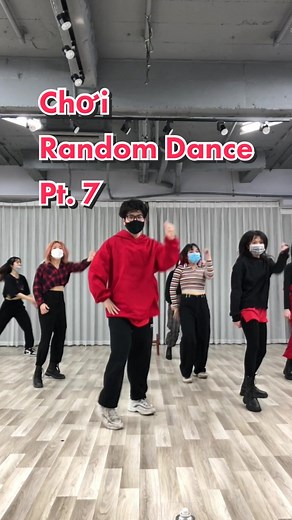 Fanboy làm chủ cuộc chơi khi nghe thấy ‘Step Back’ ✨ #theacode #stepbackchallenge @girlsontop_sm #kpoprandomdance #kpop #dancecover #fyp #trend