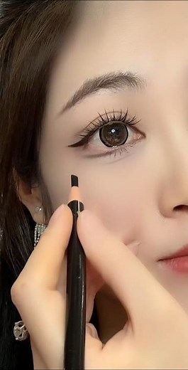 Chinese New Year Beauty Challenge 🎉 | Stunning Eye Makeup Transformation for a Fresh New Year Look