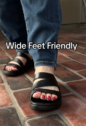 Comfortable Sandals for Wide Feet and High Instep