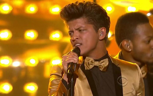 Bruno Mars - Runaway Baby Live Grammy Awards 2012