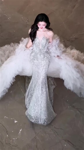 Do you like this type of mermaid-style wedding dress?👰#weddingdress #wedding #bride #weddingday