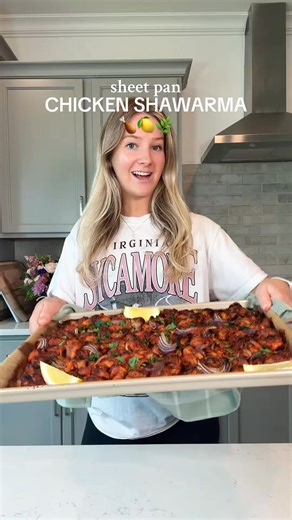 SHEET PAN CHICKEN SHAWARMA 🍗🍋🌿 I made this dinner for the first time last week, and it was SO good that I’ve already made it twice since! 😍 This sheet pan chicken shawarma is SO easy to make, and is the perfect quick, easy, delicious dinner that your whole family will love! This recipe makes a big batch so you have plenty leftover for dinner or lunch the next day. It stores perfectly in the fridge so its a great way to meal prep chicken for the week! This serves about 6 people! You can serve