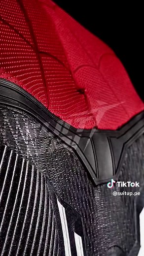 Identifying Spider-Man Suit, Movie Release Year, and Actor