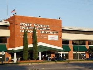 Teachers to get pay raise after FWISD trustees approve new budget