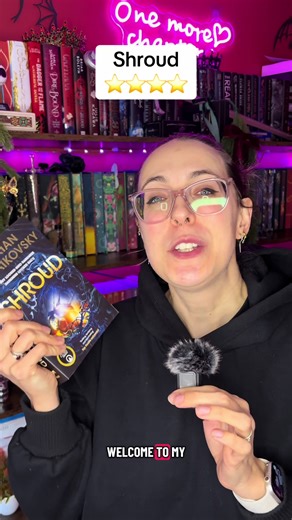 Exploring 'Shroud' by Adrian Tchaikovsky: A Sci-Fi Journey