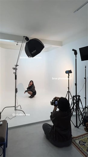 black and white photoshoot session in studio tuma 🖤 #studiotuma #photoshoot #blackandwhite #model #fyp