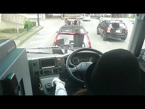 観光バス運転風景