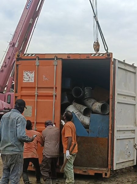 Unloading Scrap Metal from Container Process